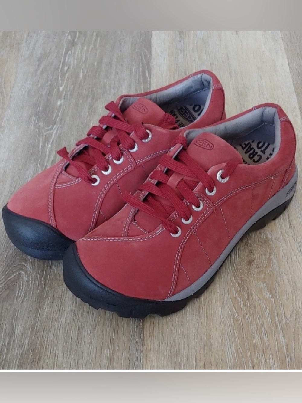 Keen womens Presidio lace up shoe